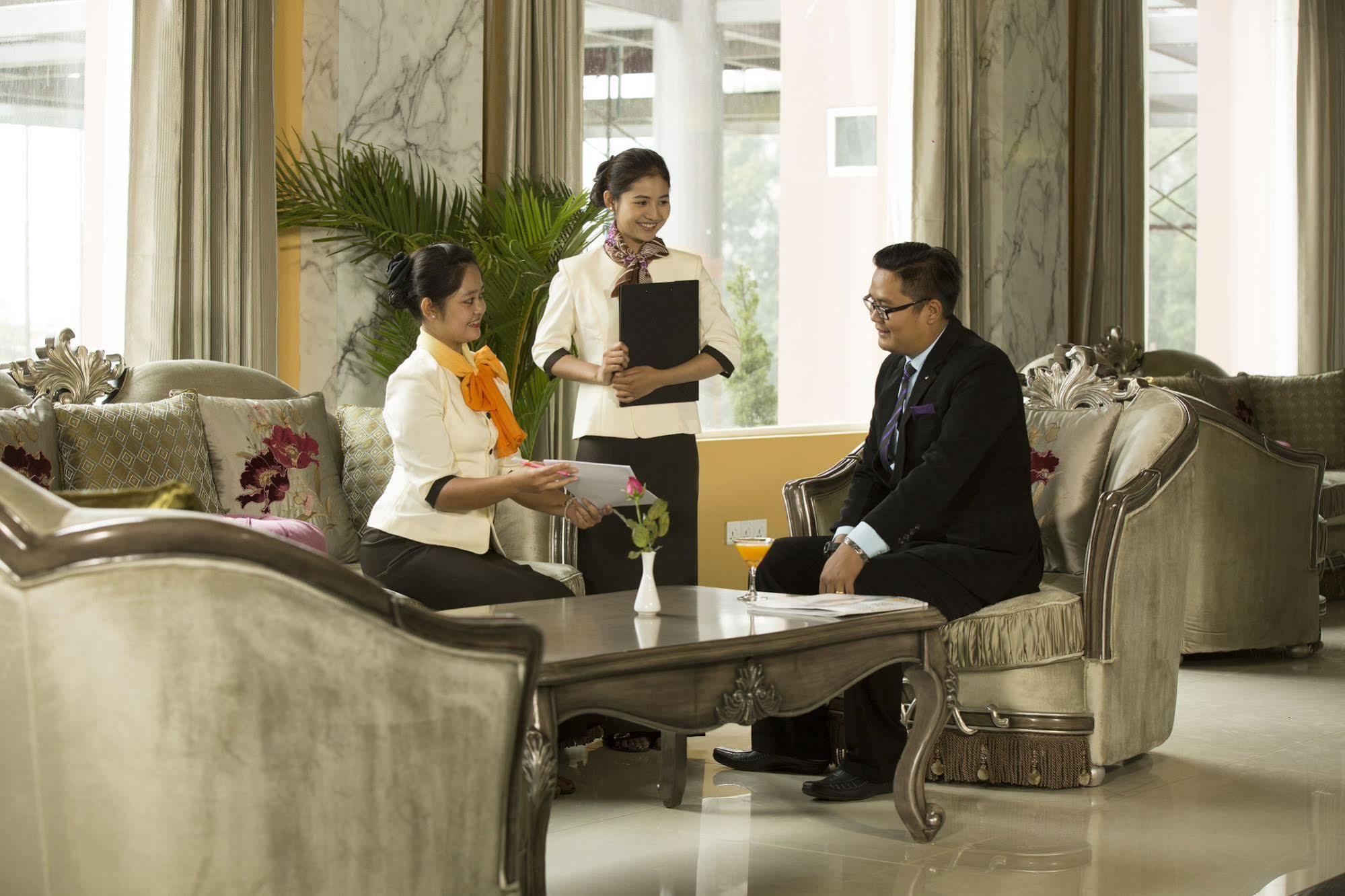 Royal Taunggyi Hotel Eksteriør bilde